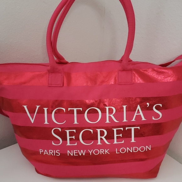 Free Victoria Secret pink sparkly stripe vintage print Weekender Bag crossbody - Picture 4 of 4
